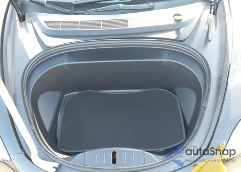 2018 Tesla Model 3 Long Range/Mid Range from USA, damaged, VIN 5YJ3E1EAXJF171914